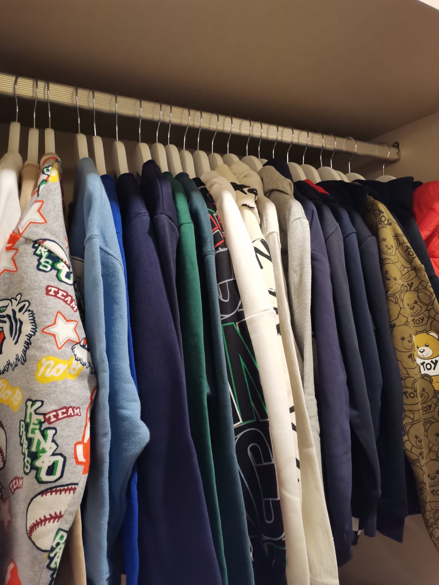 Roupeiro infantil organizado — Método Organização e Companhia